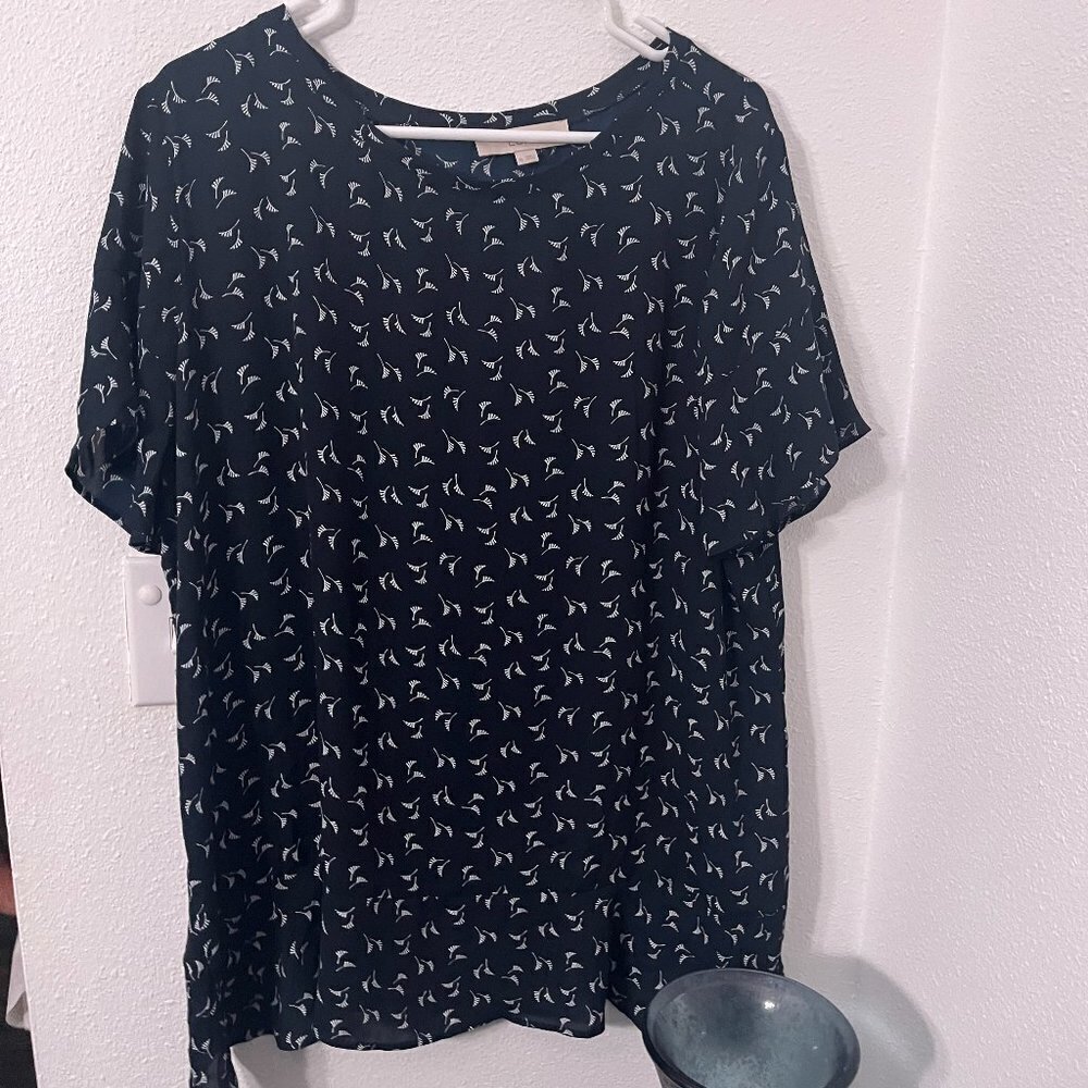 Loft Scoop Neck  Novelty Print Short Sleeve Cross Over Back Flowy New Size XL